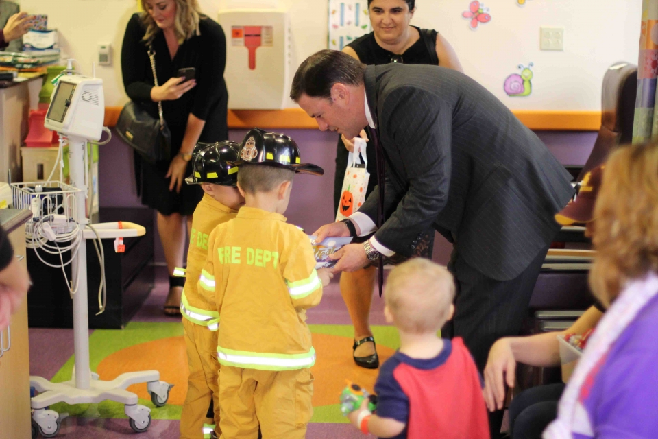 Arizona Gov. Ducey spent Halloween at Phoenix Children's Hospital