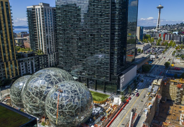 how many countries amazon operates in 2021