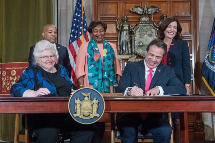 Gov. Cuomo signs reproductive health act