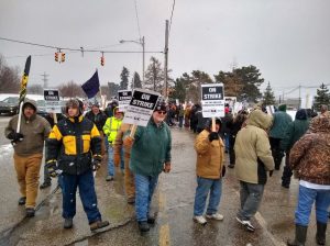 GE Transportatiom workers