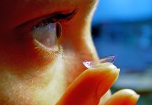 Contact_Lens_Ayala_Wikimedia