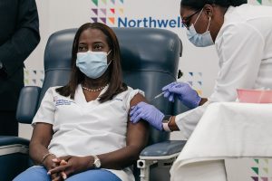 new york nurse became first person vaccinated with COVID-19 vaccine