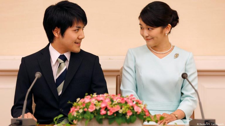Japanese princess Mako finally marries the commoner she loves