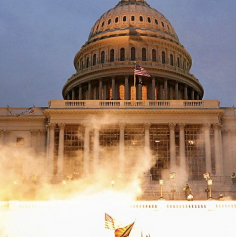 Poll: Most Americans Favor an Overhaul of the US Government