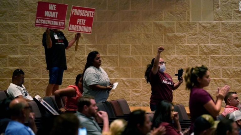 Uvalde parents demand accountability: 23 agencies and 300 cops present at deadly school shooting