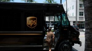 Teamsters Members Ratify UPS Contract