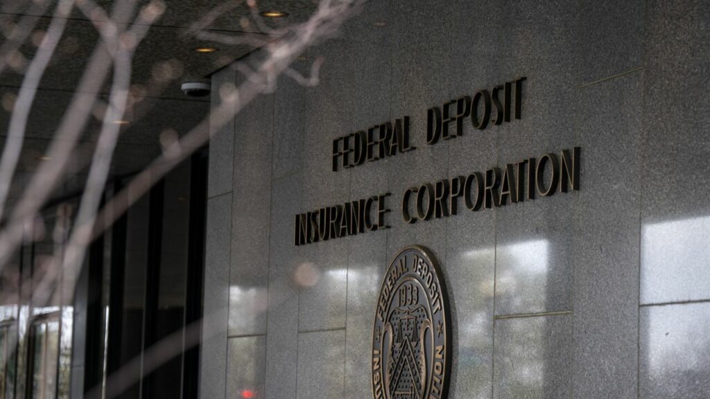 FDIC Faces GOP Demand