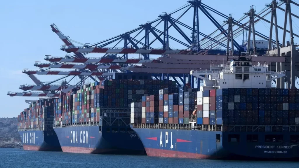 Feds Pour $653M Into Ports
