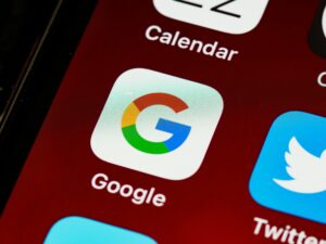 CMA Opens Investigation into Google, Apple Gaming Services