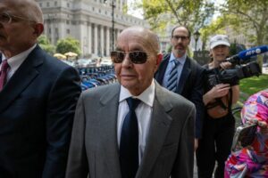 Billionaire Joe Lewis Seeks No Jail For Insider Trading