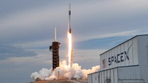 SpaceX Challenges NLRB in Ongoing Legal Battle