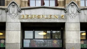 CVC Plans €1.25B IPO In Amsterdam