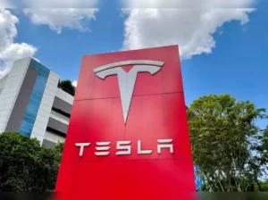 Analyzing Tesla's Response to Shareholder Litigation Ahead of Key Vote