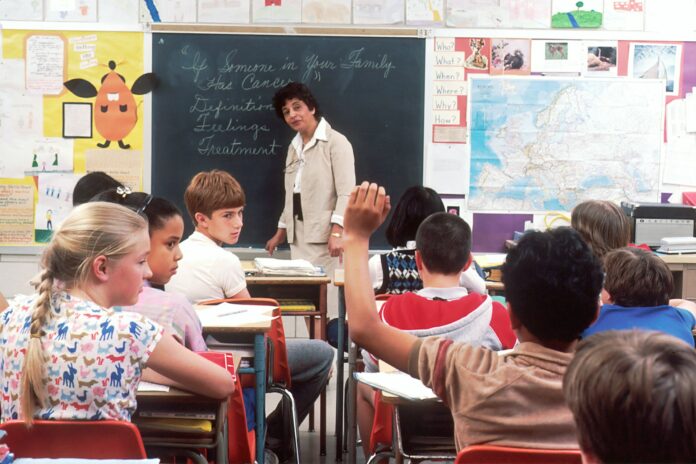 Colorado Substitute Teacher Rule Faces Legal Challenge from Tagg Education LLC