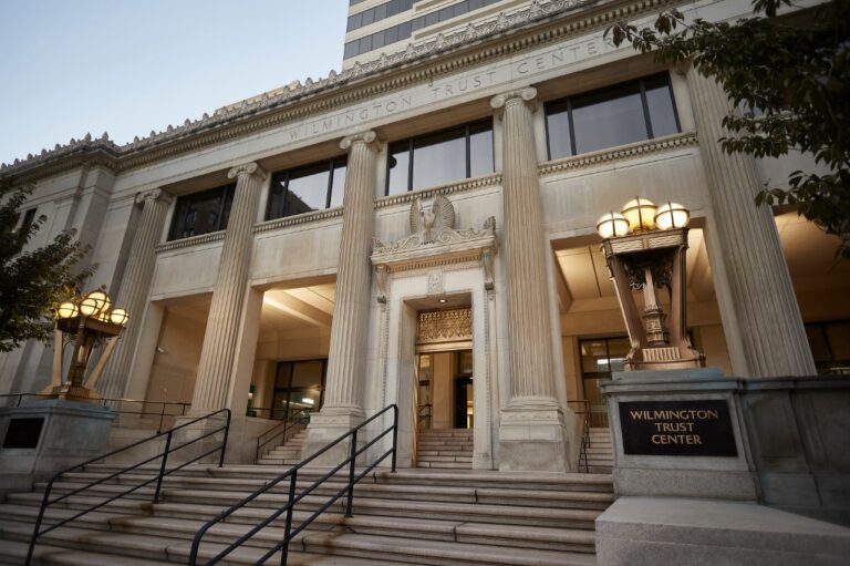 Lenders Push for Receiver Over Pittsburgh’s Station Square Amid Loan Default
