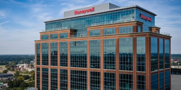 Minnesota Man Sues Honeywell Over Rescinded Job Offer After Positive Cannabis Test