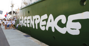 Greenpeace Fights Back in Pipeline Showdown