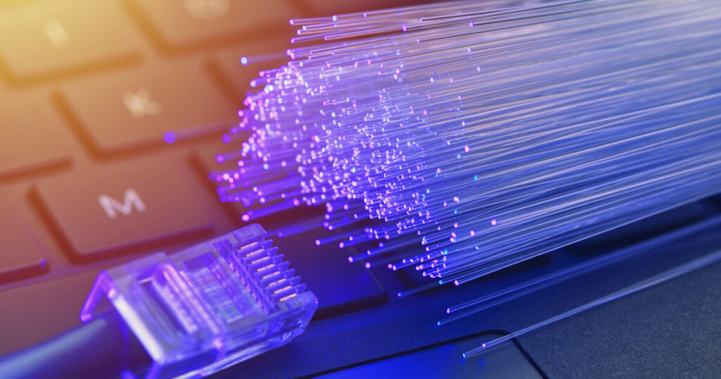 PSP Investments, BCE to Launch $1.5B Fiber Network