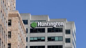 Huntington to acquire Cadence Bank