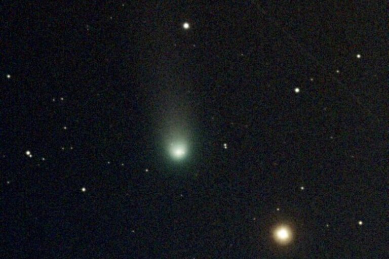 Two Confirmed Comets Join Mysterious Interstellar Object 3I/ATLAS in October Night Sky