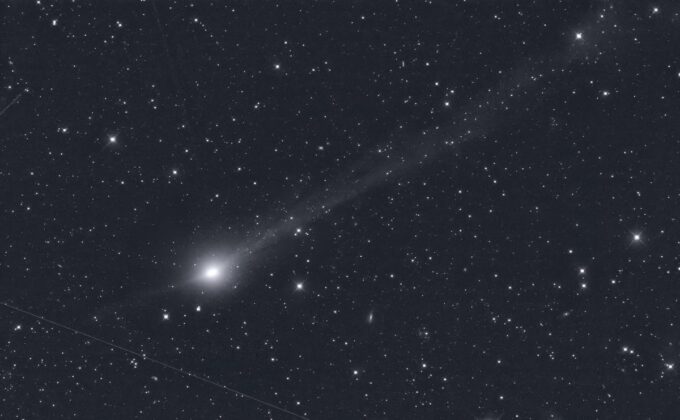 3I/ATLAS Reveals a Razor-Sharp Anti-Tail as New Image Exposes Features That Break Every Known Rule of Comet Physics