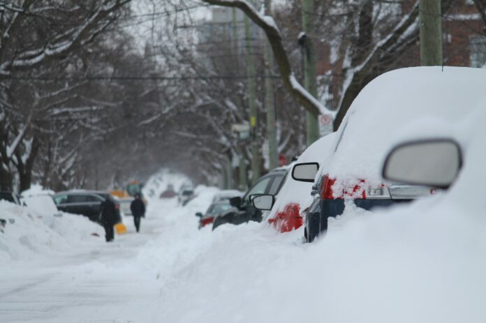 Blizzard Forces Citywide Travel Restrictions as Major Winter Storm Hits Northeastern U.S.