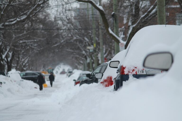 Blizzard Forces Citywide Travel Restrictions as Major Winter Storm Hits Northeastern U.S.