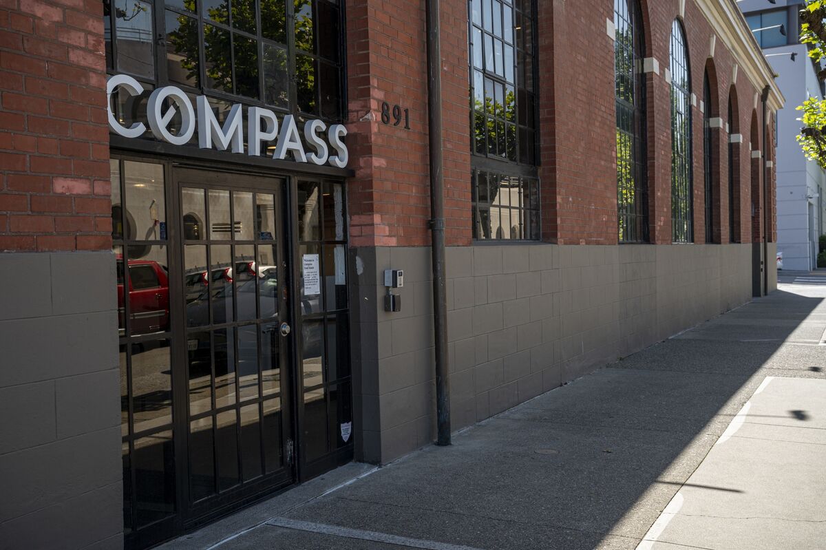 Compass drops Zillow lawsuit