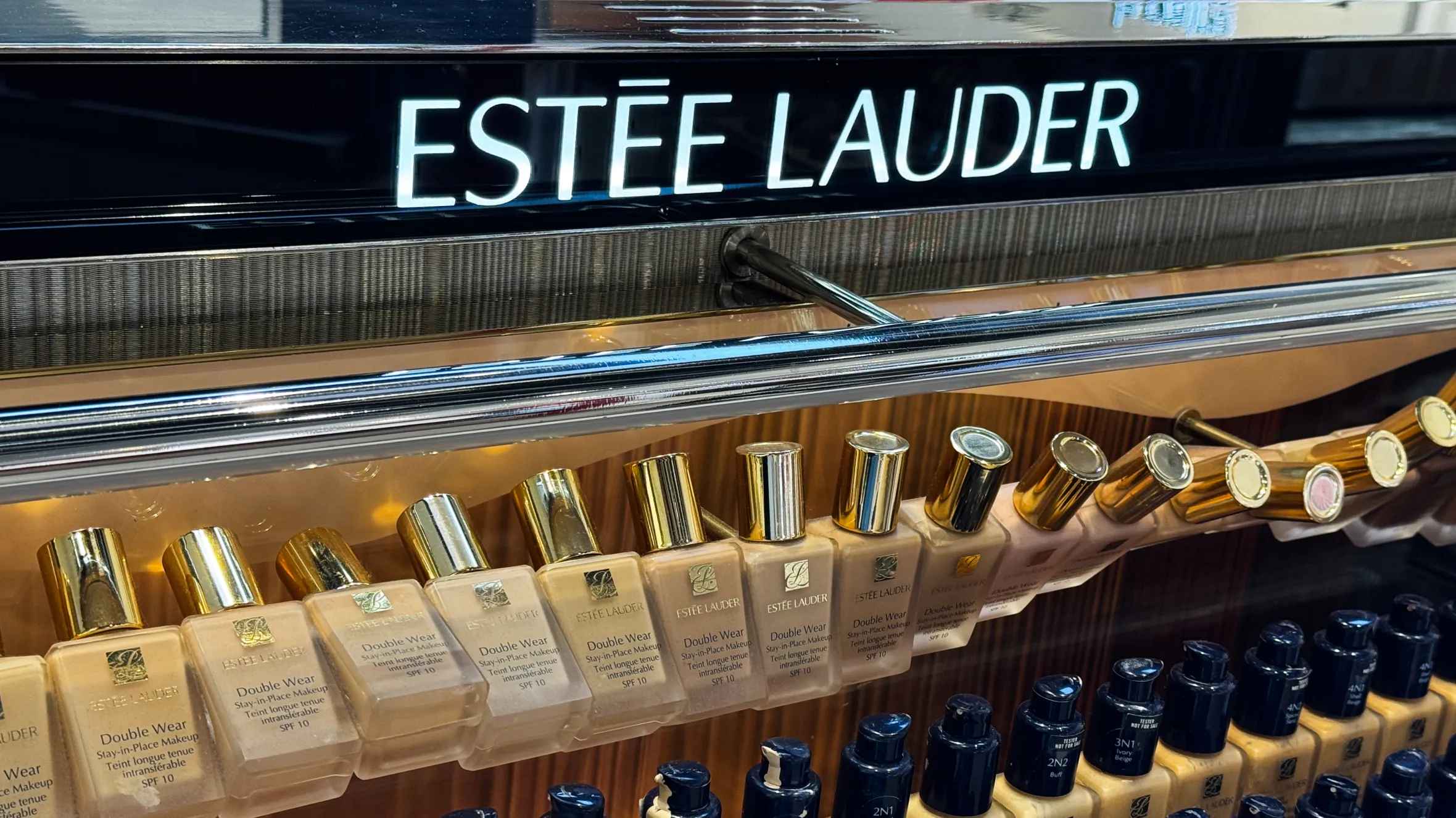 Estée Lauder to merge with Puig