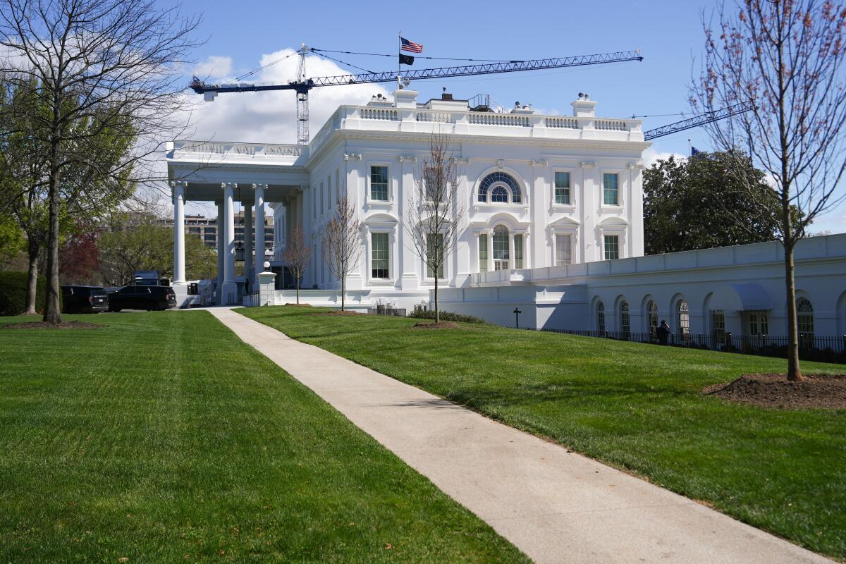 Judge to halt White House ballroom