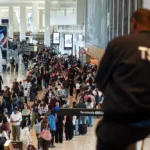Trump to pay TSA workers amid shutdown