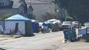 52671f87-3af4-4b40-89e5-1484f5836d49-large16x9_tent1