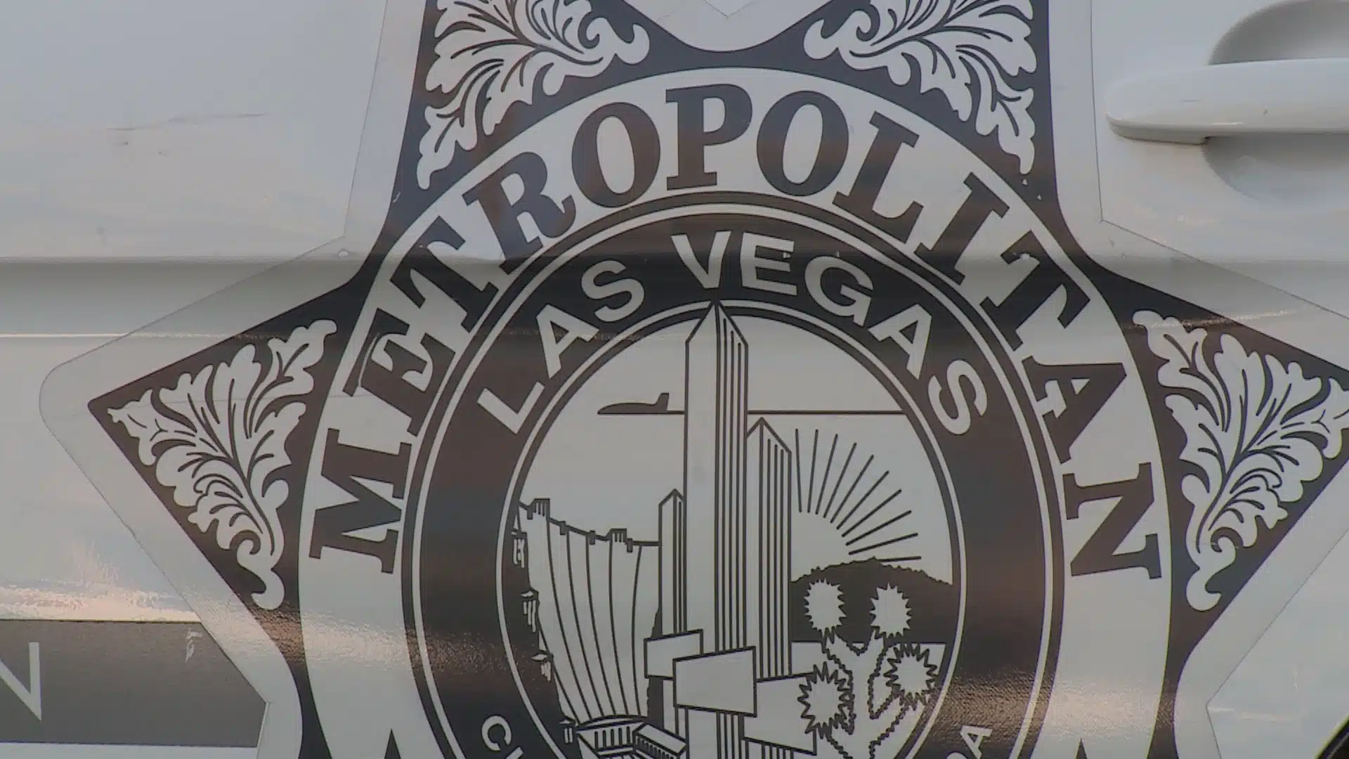 METRO_COURT_HOUSE_ARREST_PKG.mxf_snapshot_01.56.369_16bfd3