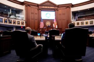 florida legislature approves redistricting map
