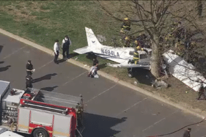 plane crashes in Philadelphia park