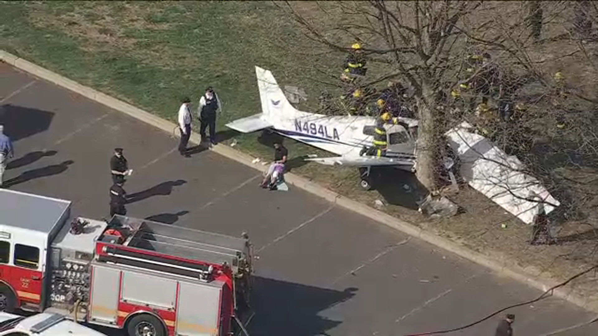 plane crashes in Philadelphia park