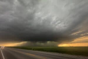 tornado strikes Enid