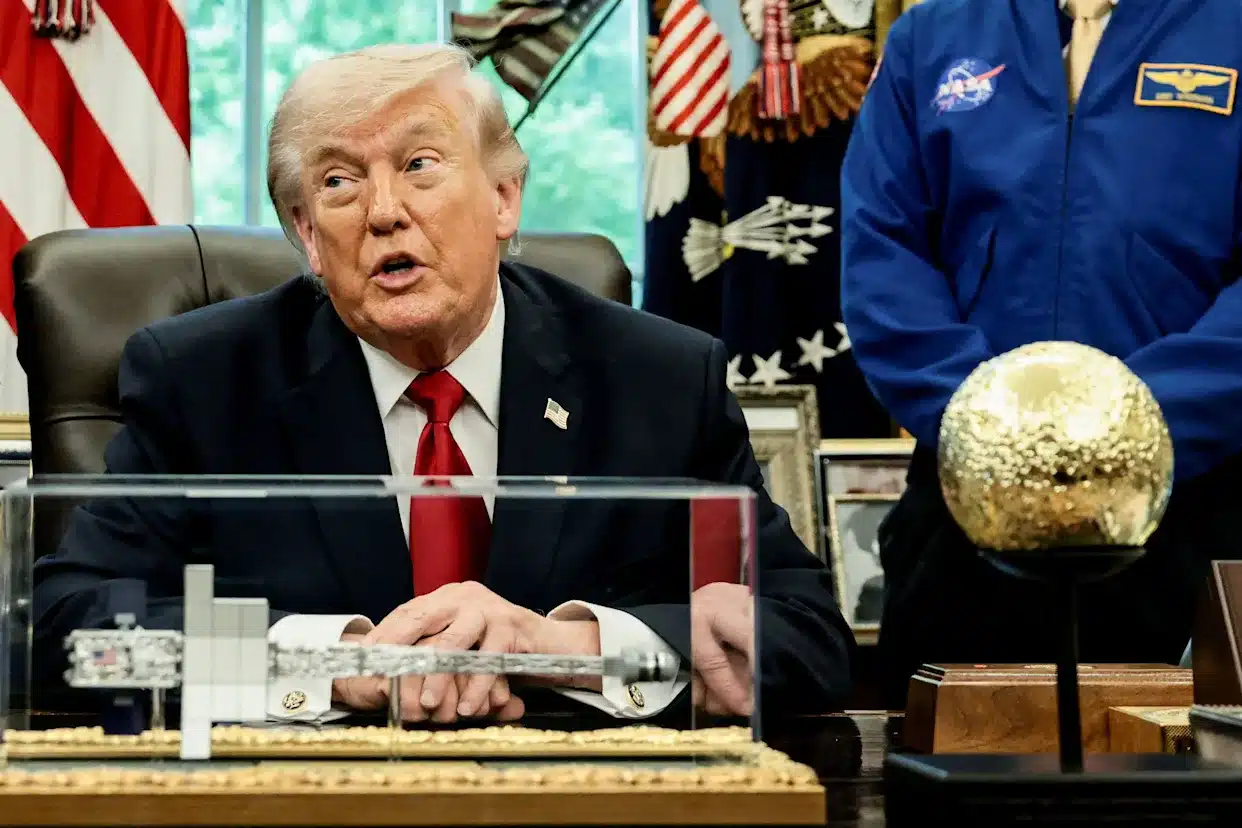 trump to broaden access to retirement savings