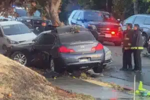 Vehicle strikes cars and pedestrians in Oakland