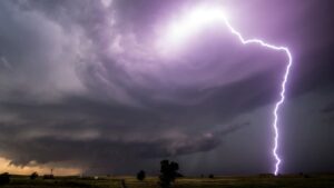 thunderstorms expected in the Plains