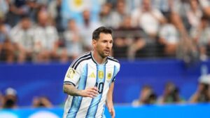 Messi breaks World Cup scoring record