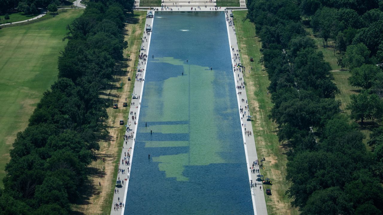 lincoln memorial reflecting pool