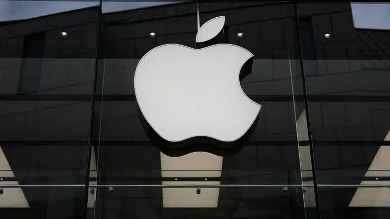 Apple sues OpenAI over trade secrets