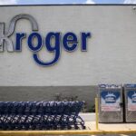 Kroger to acquire Giant Eagle
