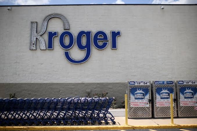 Kroger to acquire Giant Eagle