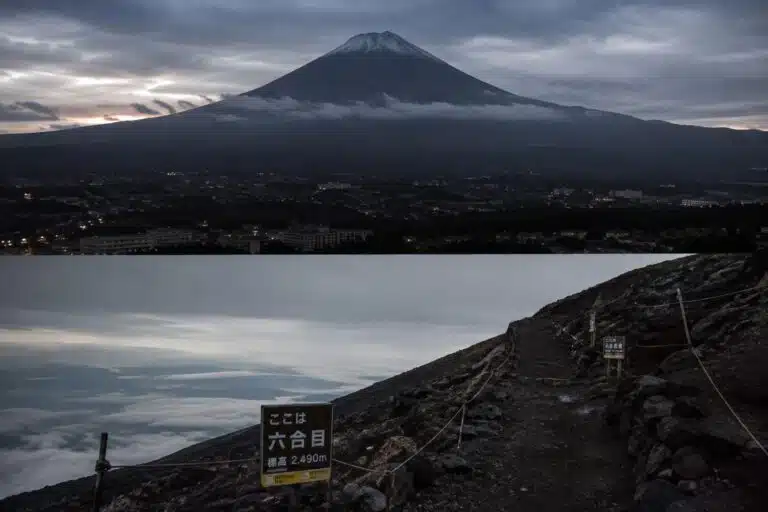 Boy Left on Mount Fuji Alone for Hours While Father Pushed for the Peak