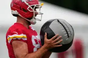 travis kelce chiefs training camp