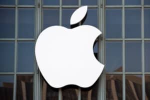Daiichi Life Buys Shares in Apple