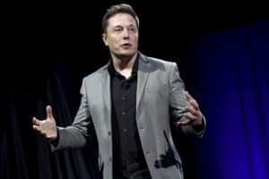 Elon musk $1m Mclaren totaling