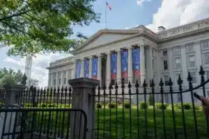 US Borrowing Costs Hits 5%